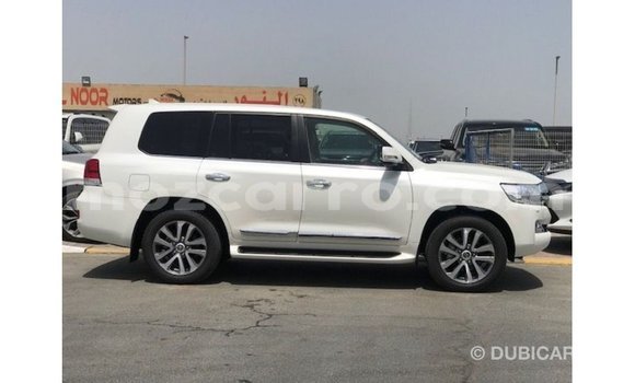 Buy Import Toyota Land Cruiser White Car in Import - Dubai in Cabo Delgado Buy Import Toyota Land Cruiser White Car in Import - Dubai in Cabo Delgado