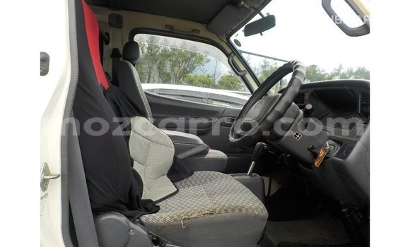 Nunua Imported Toyota Hiace Nyeupe Gari ndani ya Import - Dubai nchini Cabo Delgado Nunua Imported Toyota Hiace Nyeupe Gari ndani ya Import - Dubai nchini Cabo Delgado