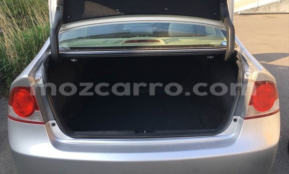 Nunua Ilio tumika Honda Civic Fedha Gari ndani ya Maputo nchini Maputo Nunua Ilio tumika Honda Civic Fedha Gari ndani ya Maputo nchini Maputo