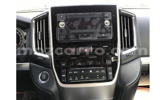 Tenga Imported Toyota Land Cruiser Nhema Mota in Import - Dubai in Cabo Delgado Tenga Imported Toyota Land Cruiser Nhema Mota in Import - Dubai in Cabo Delgado