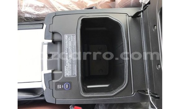 Tenga Imported Toyota Land Cruiser Nhema Mota in Import - Dubai in Cabo Delgado Tenga Imported Toyota Land Cruiser Nhema Mota in Import - Dubai in Cabo Delgado