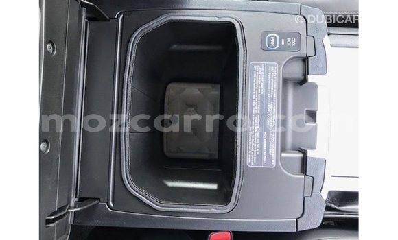 Tenga Imported Toyota Land Cruiser Chena Mota in Import - Dubai in Cabo Delgado Tenga Imported Toyota Land Cruiser Chena Mota in Import - Dubai in Cabo Delgado