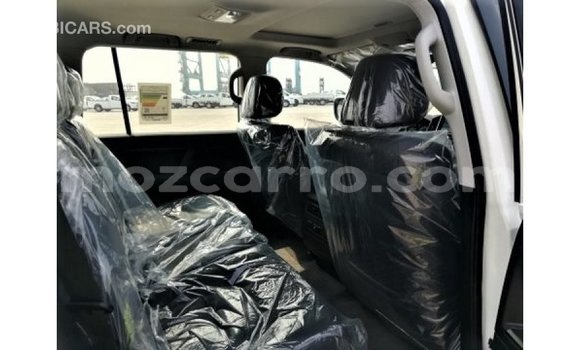 Buy Import Toyota Land Cruiser White Car in Import - Dubai in Cabo Delgado Buy Import Toyota Land Cruiser White Car in Import - Dubai in Cabo Delgado