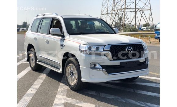 Buy Import Toyota Land Cruiser White Car in Import - Dubai in Cabo Delgado Buy Import Toyota Land Cruiser White Car in Import - Dubai in Cabo Delgado