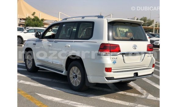 Buy Import Toyota Land Cruiser White Car in Import - Dubai in Cabo Delgado Buy Import Toyota Land Cruiser White Car in Import - Dubai in Cabo Delgado