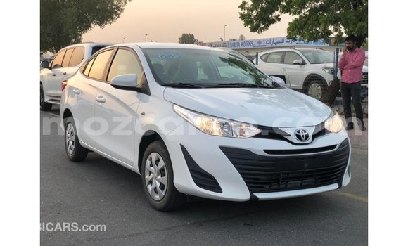 Nunua Imported Toyota Yaris Nyeupe Gari ndani ya Import - Dubai nchini Cabo Delgado Nunua Imported Toyota Yaris Nyeupe Gari ndani ya Import - Dubai nchini Cabo Delgado