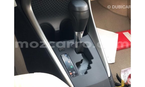Nunua Imported Toyota Yaris Nyeupe Gari ndani ya Import - Dubai nchini Cabo Delgado Nunua Imported Toyota Yaris Nyeupe Gari ndani ya Import - Dubai nchini Cabo Delgado