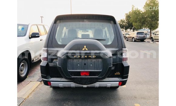 Nunua Imported Mitsubishi Pajero Nyeusi Gari ndani ya Import - Dubai nchini Cabo Delgado Nunua Imported Mitsubishi Pajero Nyeusi Gari ndani ya Import - Dubai nchini Cabo Delgado