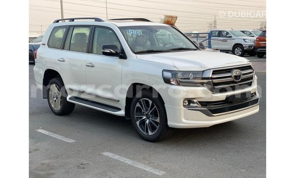 Buy Import Toyota Land Cruiser White Car in Import - Dubai in Cabo Delgado Buy Import Toyota Land Cruiser White Car in Import - Dubai in Cabo Delgado