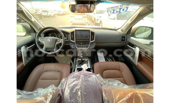 Buy Import Toyota Land Cruiser White Car in Import - Dubai in Cabo Delgado Buy Import Toyota Land Cruiser White Car in Import - Dubai in Cabo Delgado
