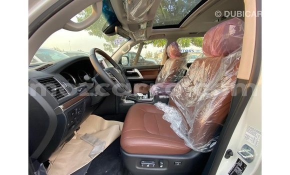 Buy Import Toyota Land Cruiser White Car in Import - Dubai in Cabo Delgado Buy Import Toyota Land Cruiser White Car in Import - Dubai in Cabo Delgado