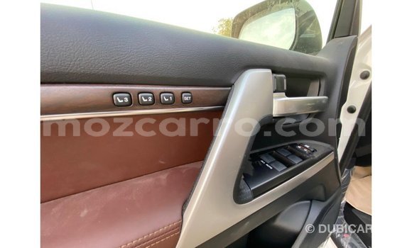 Buy Import Toyota Land Cruiser White Car in Import - Dubai in Cabo Delgado Buy Import Toyota Land Cruiser White Car in Import - Dubai in Cabo Delgado