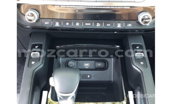 Tenga Imported Kia Carens Chena Mota in Import - Dubai in Cabo Delgado Tenga Imported Kia Carens Chena Mota in Import - Dubai in Cabo Delgado