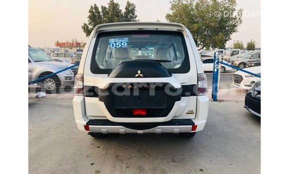 Nunua Imported Mitsubishi Pajero Nyeupe Gari ndani ya Import - Dubai nchini Cabo Delgado Nunua Imported Mitsubishi Pajero Nyeupe Gari ndani ya Import - Dubai nchini Cabo Delgado