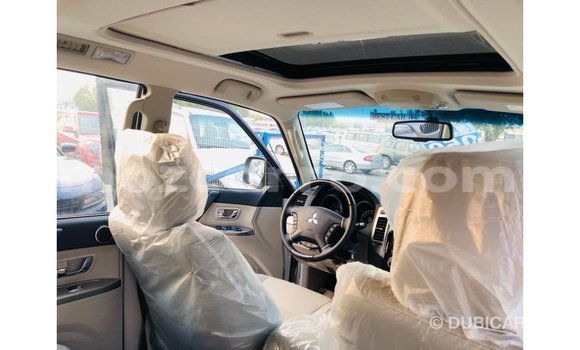 Nunua Imported Mitsubishi Pajero Nyeupe Gari ndani ya Import - Dubai nchini Cabo Delgado Nunua Imported Mitsubishi Pajero Nyeupe Gari ndani ya Import - Dubai nchini Cabo Delgado