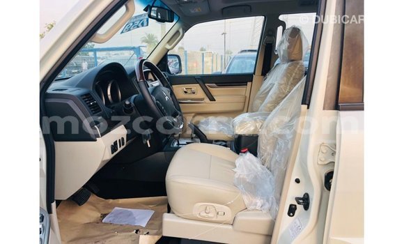 Nunua Imported Mitsubishi Pajero Nyeupe Gari ndani ya Import - Dubai nchini Cabo Delgado Nunua Imported Mitsubishi Pajero Nyeupe Gari ndani ya Import - Dubai nchini Cabo Delgado