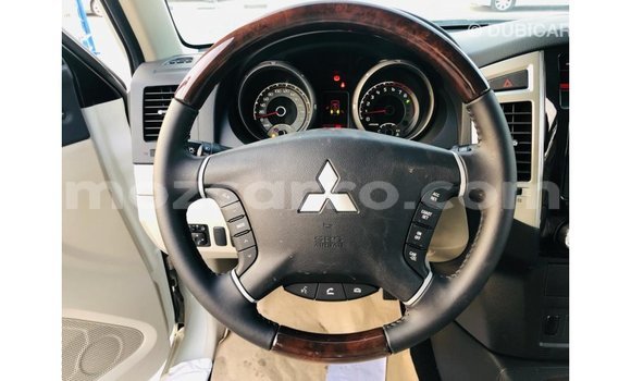 Nunua Imported Mitsubishi Pajero Nyeupe Gari ndani ya Import - Dubai nchini Cabo Delgado Nunua Imported Mitsubishi Pajero Nyeupe Gari ndani ya Import - Dubai nchini Cabo Delgado