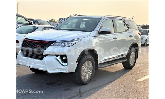 Buy Import Toyota Fortuner White Car in Import - Dubai in Cabo Delgado Buy Import Toyota Fortuner White Car in Import - Dubai in Cabo Delgado