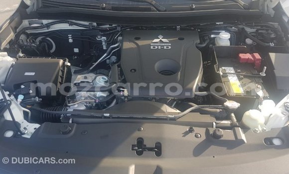Buy Import Mitsubishi L200 White Car in Import - Dubai in Cabo Delgado Buy Import Mitsubishi L200 White Car in Import - Dubai in Cabo Delgado