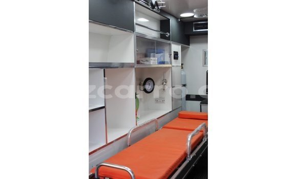 Buy Import Toyota Hiace White Car in Import - Dubai in Cabo Delgado Buy Import Toyota Hiace White Car in Import - Dubai in Cabo Delgado