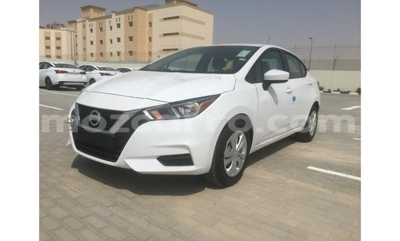 Comprar Importar Nissan Sunny Branco Carro em Import - Dubai em Cabo Delgado