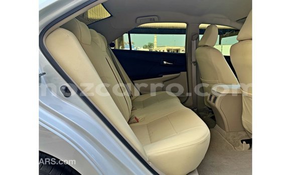Nunua Imported Toyota Camry Nyeupe Gari ndani ya Import - Dubai nchini Cabo Delgado Nunua Imported Toyota Camry Nyeupe Gari ndani ya Import - Dubai nchini Cabo Delgado