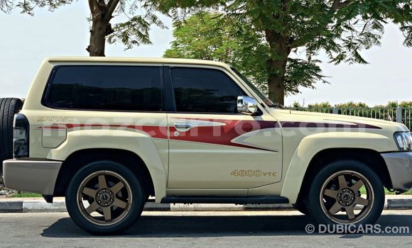 Nunua Imported Nissan Patrol Beige Gari ndani ya Import - Dubai nchini Cabo Delgado Nunua Imported Nissan Patrol Beige Gari ndani ya Import - Dubai nchini Cabo Delgado