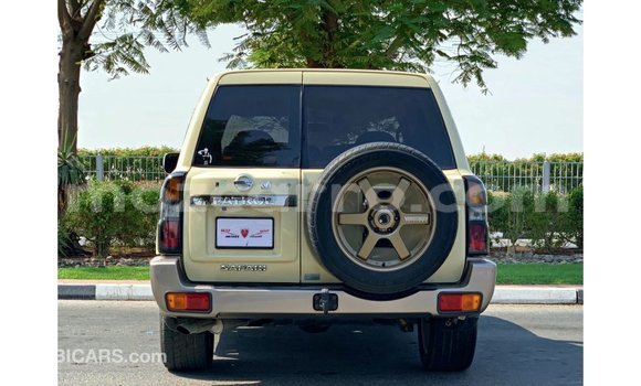 Nunua Imported Nissan Patrol Beige Gari ndani ya Import - Dubai nchini Cabo Delgado Nunua Imported Nissan Patrol Beige Gari ndani ya Import - Dubai nchini Cabo Delgado