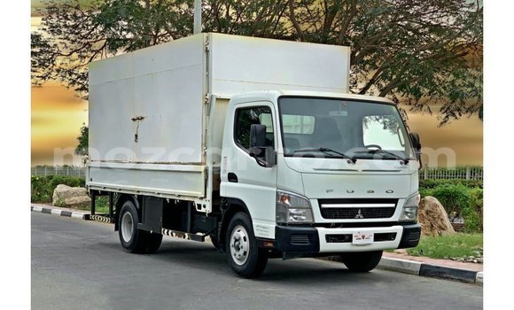 Comprar Importar Mitsubishi Canter Branco Caminhão em Import - Dubai em Cabo Delgado Comprar Importar Mitsubishi Canter Branco Caminhão em Import - Dubai em Cabo Delgado