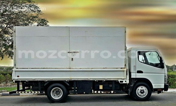 Buy Import Mitsubishi Canter White Truck in Import - Dubai in Cabo Delgado Buy Import Mitsubishi Canter White Truck in Import - Dubai in Cabo Delgado