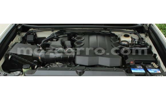 Tenga Imported Toyota Prado Chena Mota in Import - Dubai in Cabo Delgado Tenga Imported Toyota Prado Chena Mota in Import - Dubai in Cabo Delgado