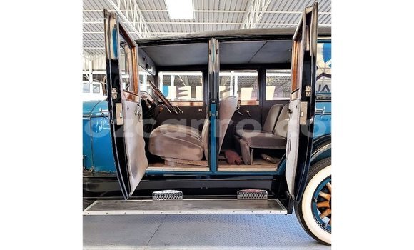 Buy Import Buick Electra Blue Car in Import - Dubai in Cabo Delgado Buy Import Buick Electra Blue Car in Import - Dubai in Cabo Delgado