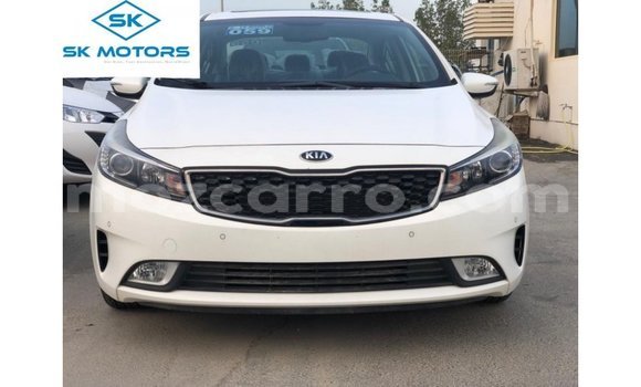 Comprar Importar Kia Cerato Branco Carro em Import - Dubai em Cabo Delgado