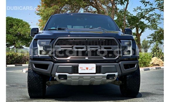 Tenga Imported Ford Club Wagon Nhema Mota in Import - Dubai in Cabo Delgado Tenga Imported Ford Club Wagon Nhema Mota in Import - Dubai in Cabo Delgado