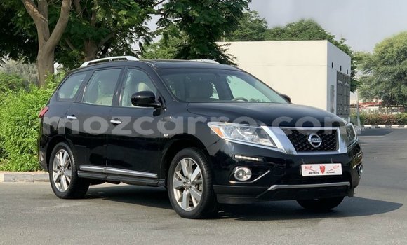 Nunua Imported Nissan Pathfinder Nyeusi Gari ndani ya Import - Dubai nchini Cabo Delgado