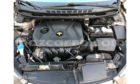 Tenga Imported Hyundai Elantra Bhurawuni Mota in Import - Dubai in Cabo Delgado Tenga Imported Hyundai Elantra Bhurawuni Mota in Import - Dubai in Cabo Delgado