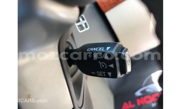 Tenga Imported Toyota Land Cruiser Tsvuku Mota in Import - Dubai in Cabo Delgado Tenga Imported Toyota Land Cruiser Tsvuku Mota in Import - Dubai in Cabo Delgado