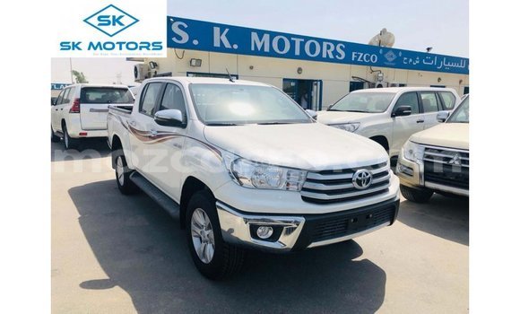 Comprar Importar Toyota Hilux Branco Carro em Import - Dubai em Cabo Delgado