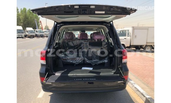 Nunua Imported Toyota Land Cruiser Nyeusi Gari ndani ya Import - Dubai nchini Cabo Delgado Nunua Imported Toyota Land Cruiser Nyeusi Gari ndani ya Import - Dubai nchini Cabo Delgado