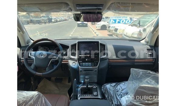 Nunua Imported Toyota Land Cruiser Nyeusi Gari ndani ya Import - Dubai nchini Cabo Delgado Nunua Imported Toyota Land Cruiser Nyeusi Gari ndani ya Import - Dubai nchini Cabo Delgado