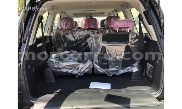 Nunua Imported Toyota Land Cruiser Nyeusi Gari ndani ya Import - Dubai nchini Cabo Delgado Nunua Imported Toyota Land Cruiser Nyeusi Gari ndani ya Import - Dubai nchini Cabo Delgado