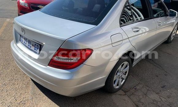 Buy Used Mercedes‒Benz C-Class Silver Car in Beira in Sofala Buy Used Mercedes‒Benz C-Class Silver Car in Beira in Sofala