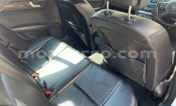 Buy Used Mercedes‒Benz C-Class Silver Car in Beira in Sofala Buy Used Mercedes‒Benz C-Class Silver Car in Beira in Sofala