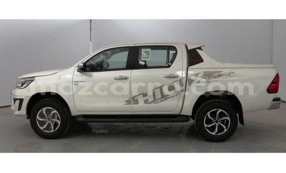 Buy Import Toyota Hilux White Car in Import - Dubai in Cabo Delgado Buy Import Toyota Hilux White Car in Import - Dubai in Cabo Delgado