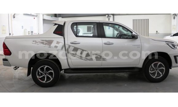 Buy Import Toyota Hilux White Car in Import - Dubai in Cabo Delgado Buy Import Toyota Hilux White Car in Import - Dubai in Cabo Delgado