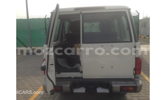 Tenga Imported Toyota Land Cruiser Chena Mota in Import - Dubai in Cabo Delgado Tenga Imported Toyota Land Cruiser Chena Mota in Import - Dubai in Cabo Delgado