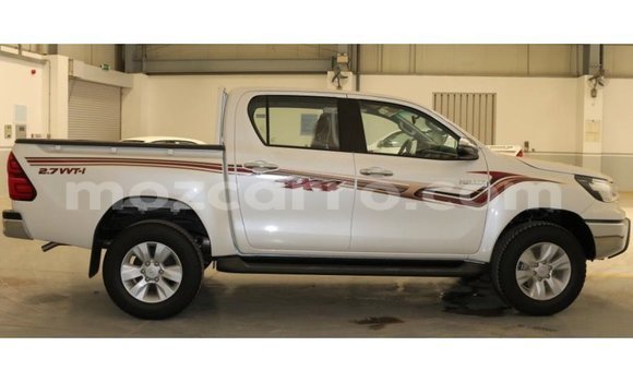 Buy Import Toyota Hilux White Car in Import - Dubai in Cabo Delgado Buy Import Toyota Hilux White Car in Import - Dubai in Cabo Delgado
