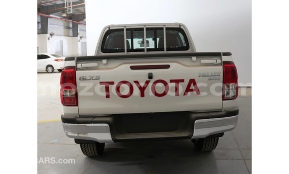 Buy Import Toyota Hilux White Car in Import - Dubai in Cabo Delgado Buy Import Toyota Hilux White Car in Import - Dubai in Cabo Delgado
