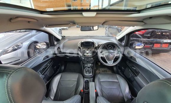 Buy Used Ford B-MAX Silver Car in Beira in Sofala Buy Used Ford B-MAX Silver Car in Beira in Sofala