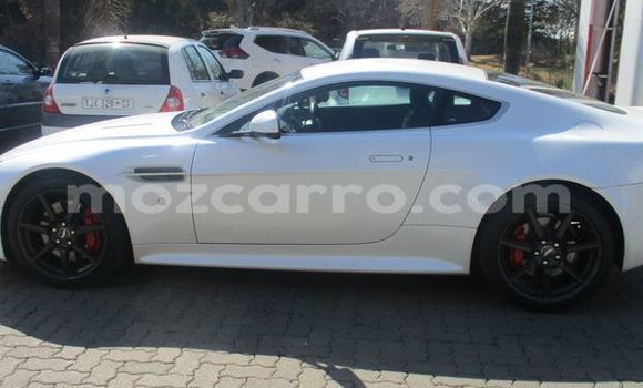 Buy Used Aston Martin V12 Vantage White Car in Beira in Sofala Buy Used Aston Martin V12 Vantage White Car in Beira in Sofala